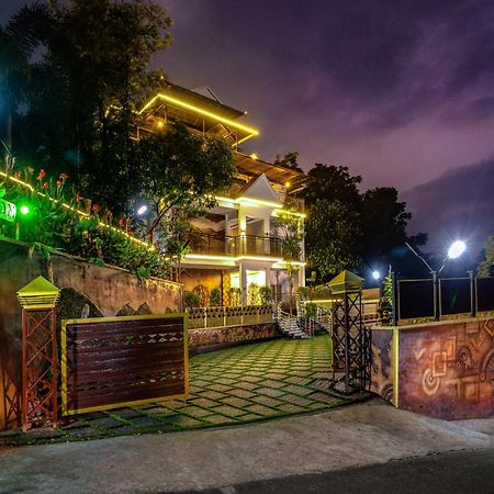 Star Emirates Luxury Resort And Spa, Munnar Anachal Εξωτερικό φωτογραφία