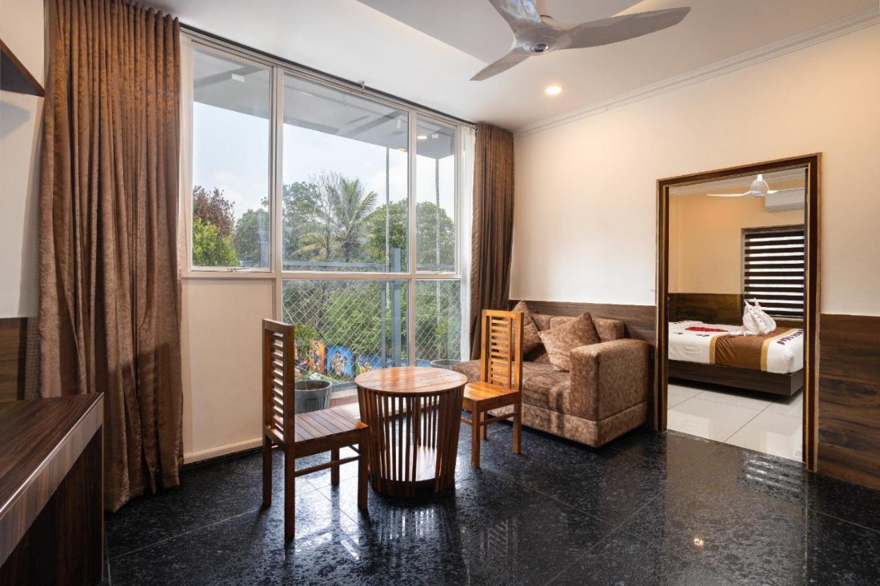 Star Emirates Luxury Resort And Spa, Munnar Anachal Εξωτερικό φωτογραφία