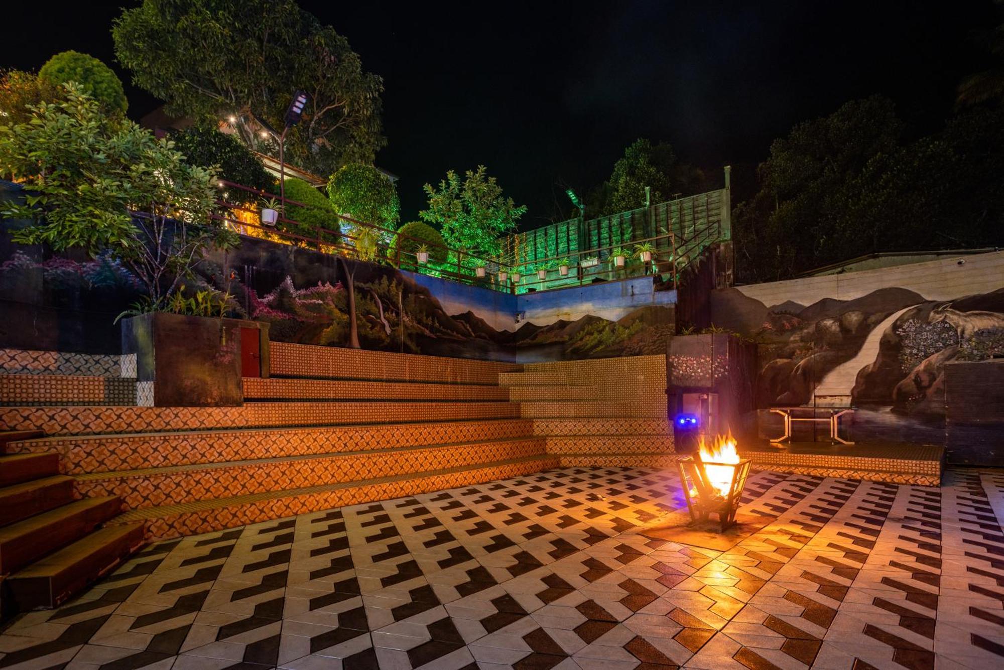 Star Emirates Luxury Resort And Spa, Munnar Anachal Εξωτερικό φωτογραφία