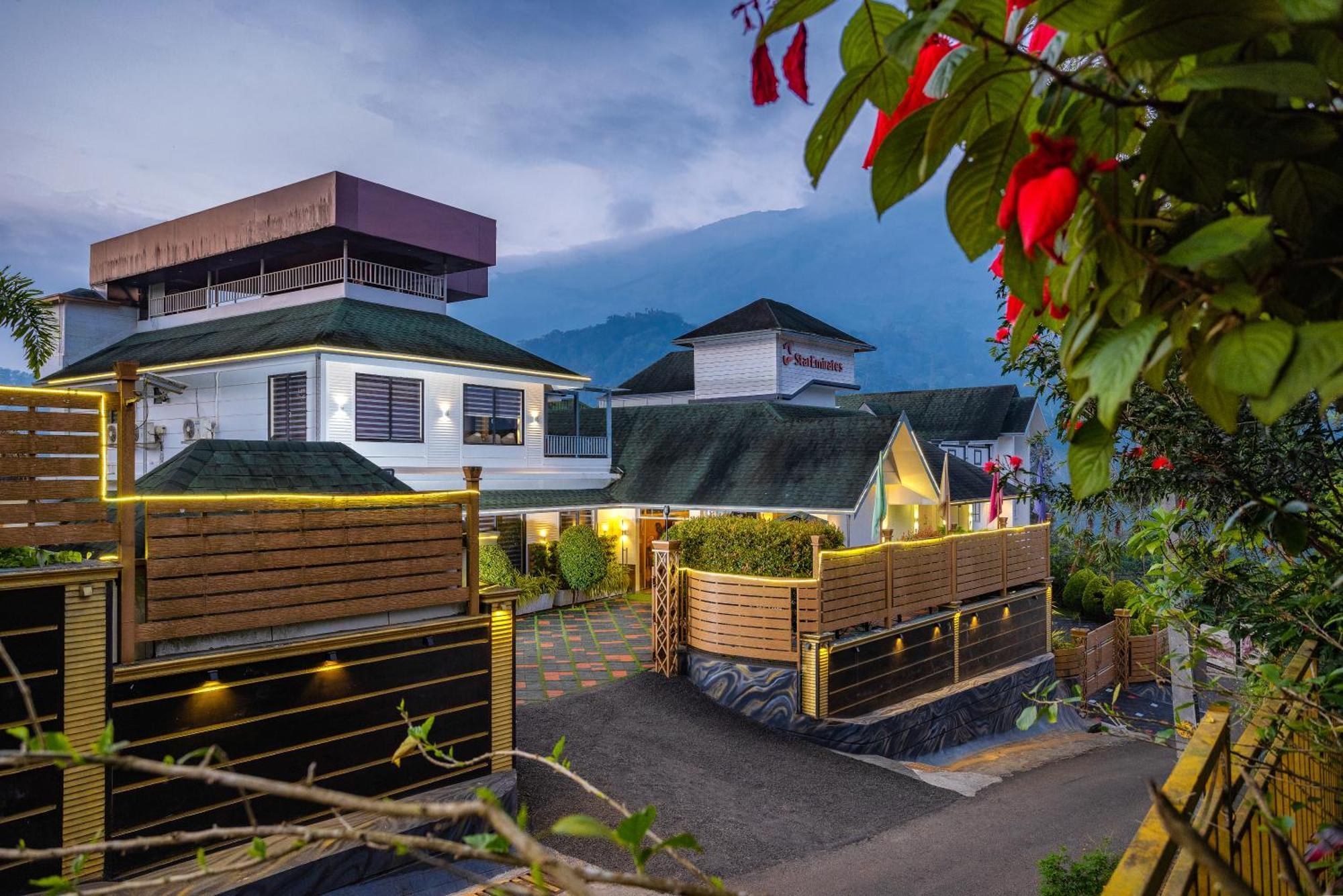 Star Emirates Luxury Resort And Spa, Munnar Anachal Εξωτερικό φωτογραφία